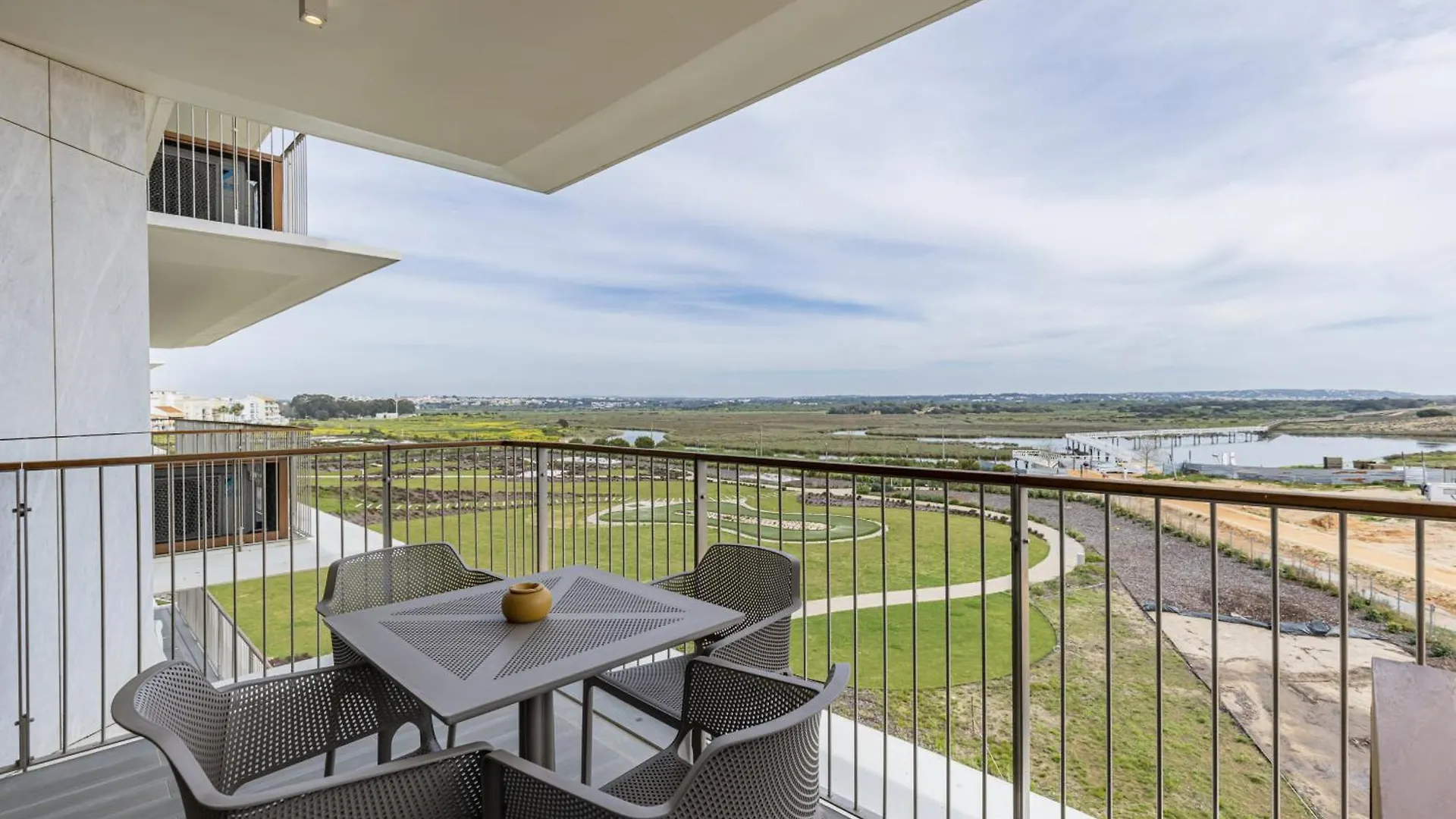 Bayline VIII By Innkeeper Armacao de Pera Apartment